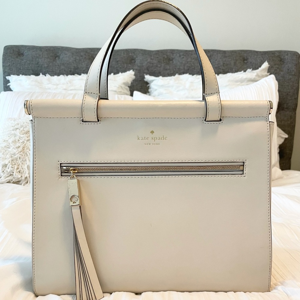 Cream Kate Spade bag. Medium sized. Like NEW!